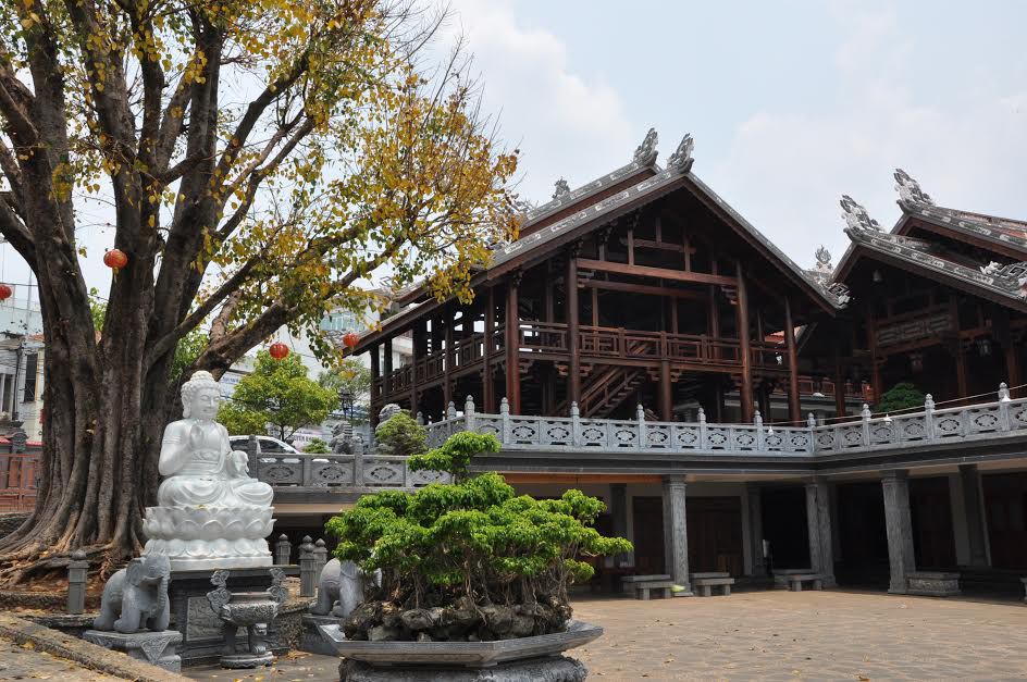 chua sac tu khai doan