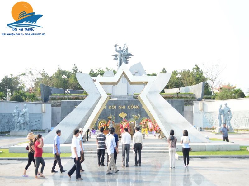 THĂM LẠI CHIẾN TRƯỜNG XƯA: HÀ NỘI – QUẢNG BÌNH – QUẢNG TRỊ – NGHĨA TRANG TRƯỜNG SƠN NGHĨA TRANG ĐƯỜNG 9 – LAO BẢO – THÀNH CỔ QUẢNG TRỊ0