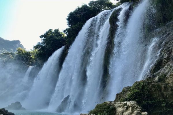 HÀ NỘI – BẮC KẠN – HỒ BA BỂ – THÁC BẢN GIỐC – ĐỘNG NGƯỜM NGAO – PÁC BÓ – LẠNG SƠN