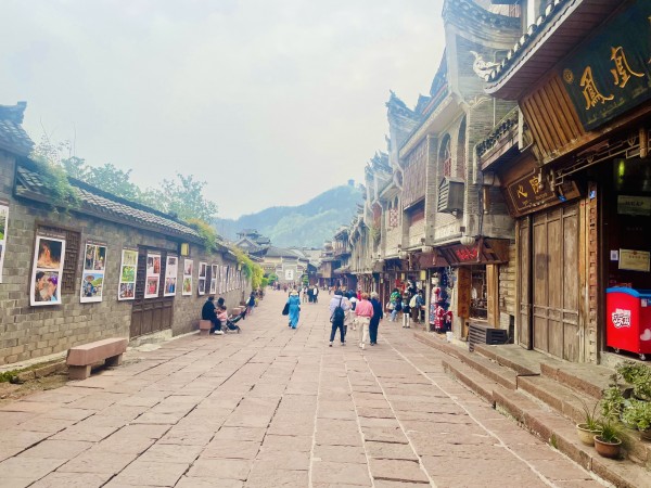 HÀ NỘI – TRƯƠNG GIA GIỚI – PHƯỢNG HOÀNG CỔ TRẤN – HÀ NỘI